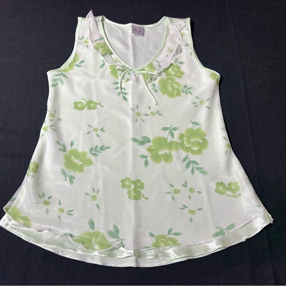 LSunset Collection Sleeveless Floral Top